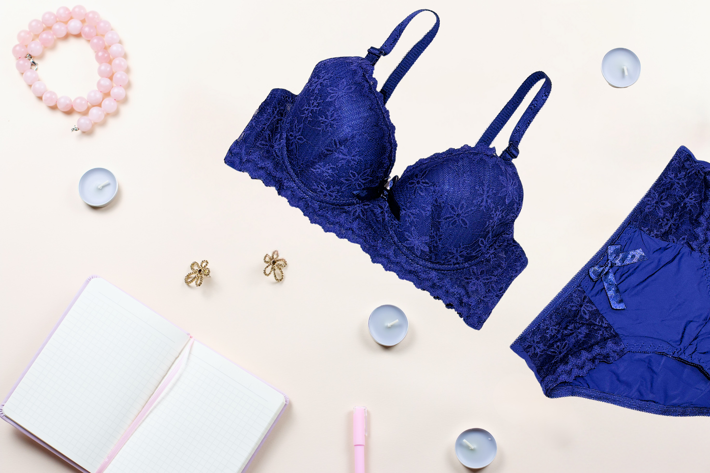 Stylish Comfort Lace Padded Bra Set